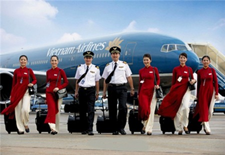Hình ảnh: Trái chiều ý kiến về đồng phục mới của Vietnam Airlines số 1
