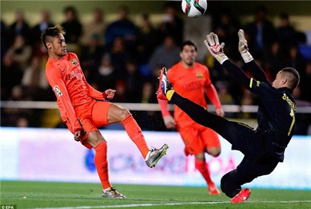 Neymar, Suarez đưa Barca vào chung kết Cúp nhà vua