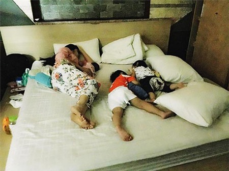 Lý Hải cười tít mắt khi con trai... khai gian tuổi - 8