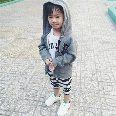 Lý Hải cười tít mắt khi con trai... khai gian tuổi - 1