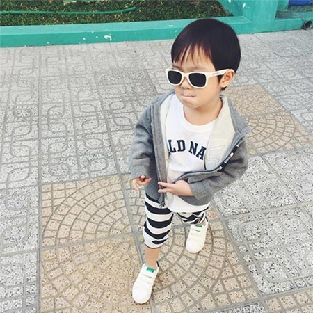 Lý Hải cười tít mắt khi con trai... khai gian tuổi - 2