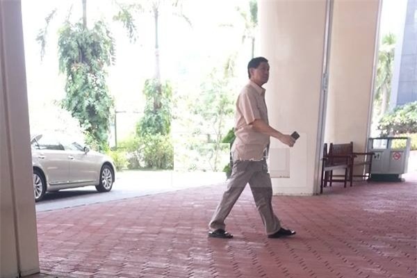 xem-cuoc-song-ba-hoang-cua-ha-tang-sau-khi-sinh-quy-tu-cho-nha-dai-giabg