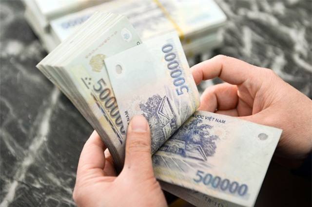 Sếp ngân hàng nào nhận thù lao cao nhất 2014?