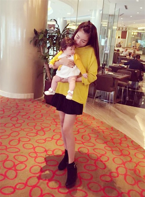 Thời trang mẹ và bé “chất” nhất showbiz Việt - 6