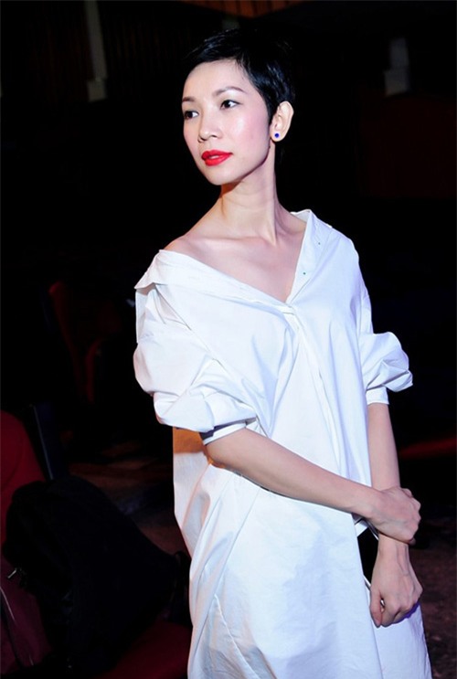 Sao Việt và những bí quyết diện sơ mi siêu quyến rũ - 1