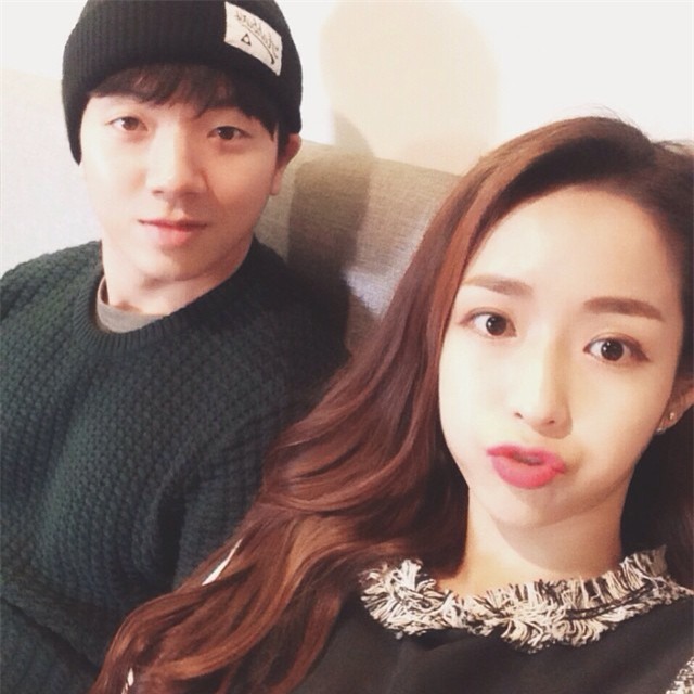 Cô giáo xinh đẹp có cơ bụng 6 múi