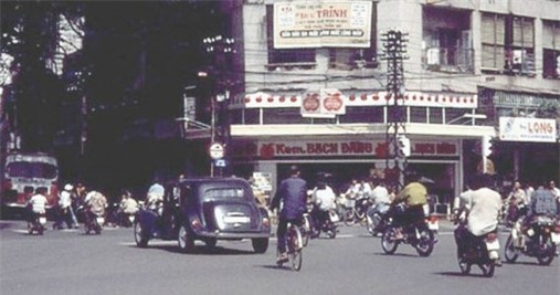 Những hàng quán danh tiếng hơn 40 năm ở Sài Gòn_1