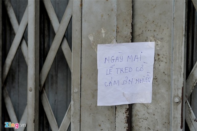 Đường phố Sài Gòn trước ngày đại lễ 30/4