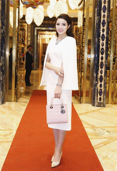 Hoa hậu Kỳ Duyên – đại gia mới nổi của showbiz? - 7