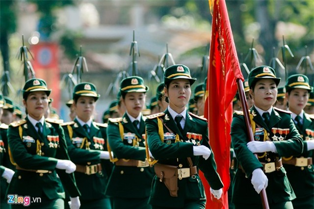 Lực lượng vũ trang hùng tráng trong lễ diễu binh 30/4