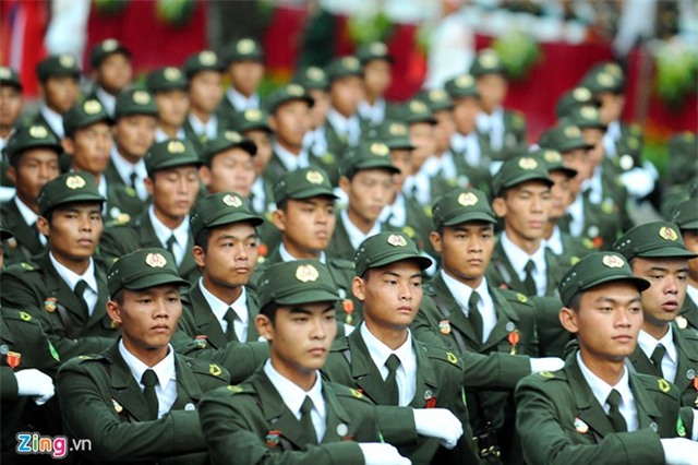 Lực lượng vũ trang hùng tráng trong lễ diễu binh 30/4