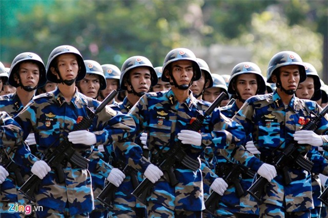 Lực lượng vũ trang hùng tráng trong lễ diễu binh 30/4
