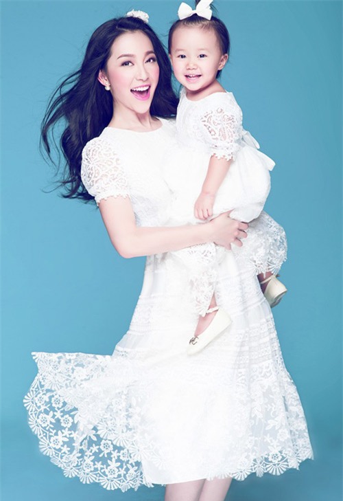 Sao Việt ứng xử với ly hôn: Kẻ náo loạn, người chìm sâu... - 1