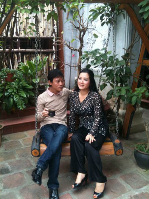 3 cặp vợ chồng 