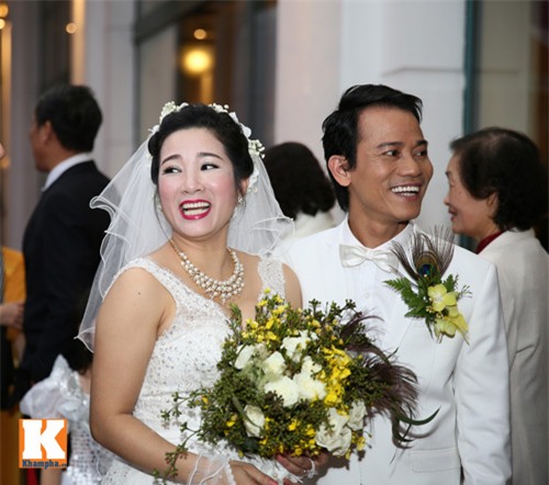 3 cặp vợ chồng 