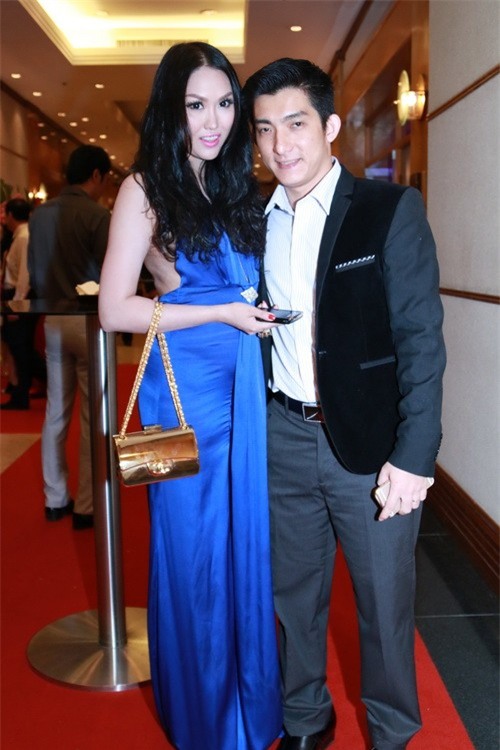 3 cặp vợ chồng 