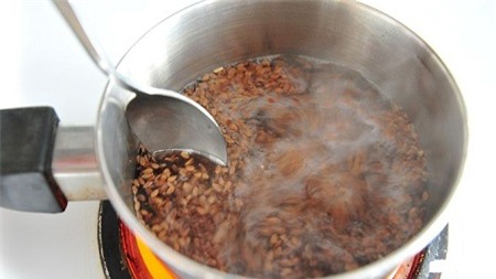 Tự làm gel dưỡng tóc tại nhà từ hạt lanh - 4