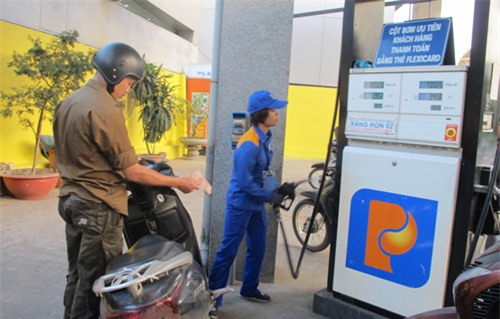 giá xăng dầu, giá cơ sở, giá bán lẻ, Bộ Tài chính, Bộ Công Thương, Cục Quản lý giá, Quỹ bình ổn, Quỹ âm, thuế bảo vệ môi trường, thuế nhập khẩu; giá-xăng-dầu, giá-cơ-sở, giá-bán-lẻ, Bộ-Tài-chính, Bộ-Công-Thương, Cục-quản-lý-giá, Quỹ-bình-ổn, quỹ-âm, thuế