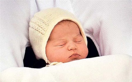 “Thay boi” doan dung ten cong chua Anh tu 2 nam truoc