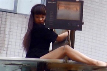 Doi tu tu vi bo me khong cho tien mua nha rieng