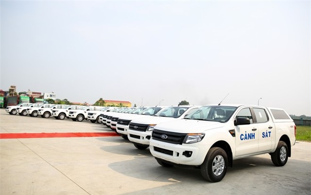 Dàn xe bán tải thửa riêng cho lực lượng công an Việt Nam