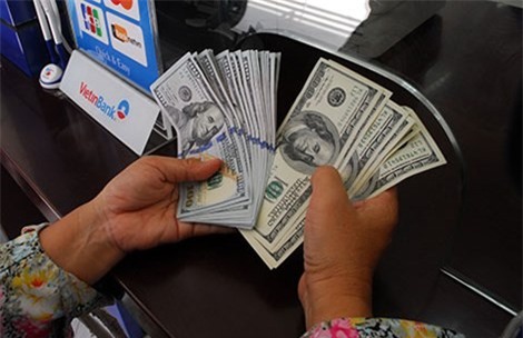 Chênh lệch lãi suất giữa VND-USD vẫn còn cao cho việc giữ VND.