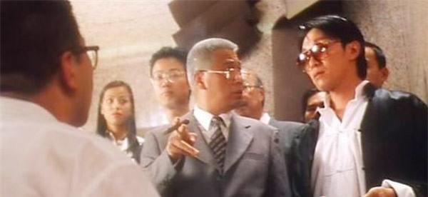 Trong phim Thực thần (1996), Châu Tinh Trì đã bị Ngô Mạnh Đạt hãm hại đến thân tà ma dại. Chuyện kể về chàng đầu bếp tài giỏi, cao ngạo Stephen Chow sau khi được phong danh hiệu “Vua đầu bếp” từ Pháp trở về Hong Kong bị người bạn thân bán đứng, khiến thân bại danh liệt, phải lưu lạc chốn giang hồ.