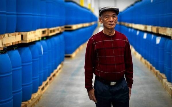 Triệu phú gốc Việt làm giàu bằng tương ớt ở Mỹ