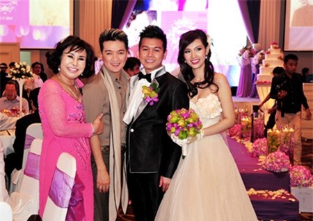 9 my nhan Viet lay chong sieu giau