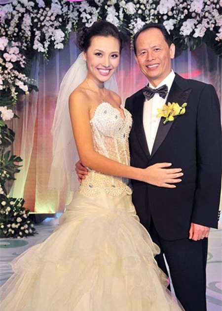 9 my nhan Viet lay chong sieu giau