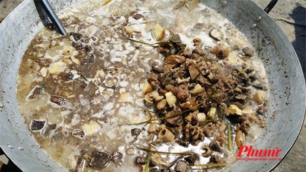 Lào Cai, mận hậu, thắng cố