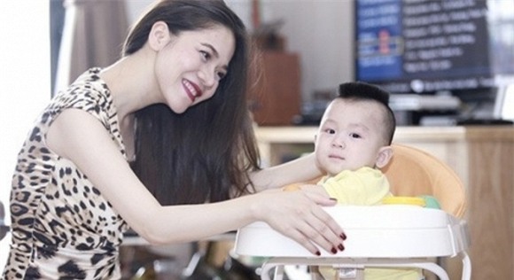 Những kiểu cầu hôn đặc biệt của sao Việt 2