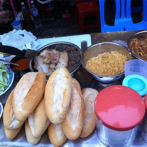 bánh mì lãn ông