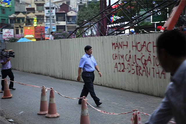 Cầu Giấy, cần cẩu, thai phụ