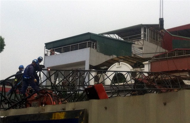 Cầu Giấy, cần cẩu, thai phụ