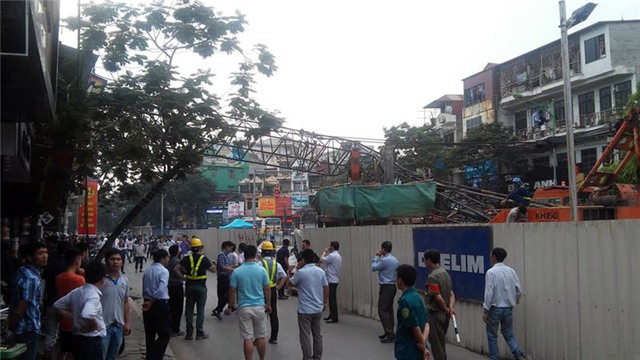 Cầu Giấy, cần cẩu, thai phụ