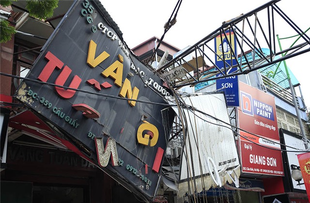 cần cẩu; sập; đường sắt; đô thị