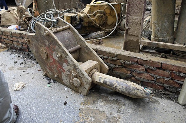 cần cẩu; sập; đường sắt; đô thị