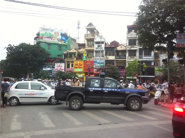 cần cẩu; sập; đường sắt; đô thị