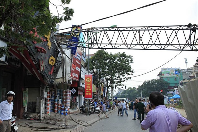 cần cẩu; sập; đường sắt; đô thị