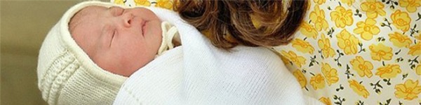 "Bí mật" phía sau chiếc áo choàng của công chúa nhỏ nước Anh