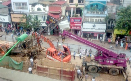 Hà Nội: Đường sắt trên cao dính tai nạn dồn dập