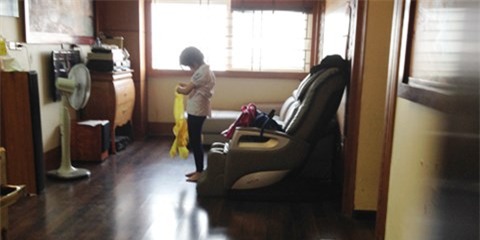 Giết con trai 4 tháng tuổi sau khi cãi nhau với chồng