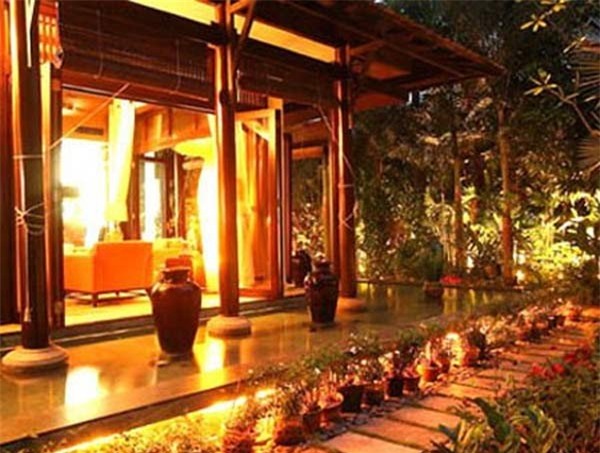 đại gia, biệt thự, lâu đài, trực thăng