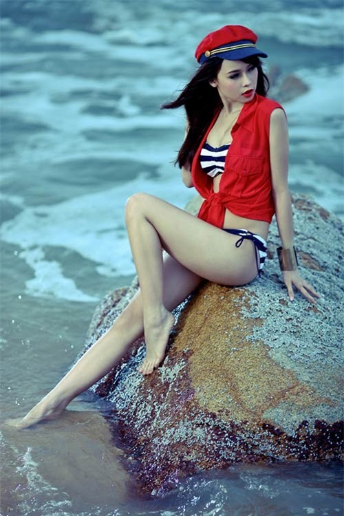 Hot girl Việt diện bikini khoe thân hình nóng bỏng