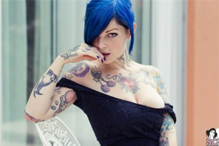 My nu toc xanh nong bong nhat nuoc Y