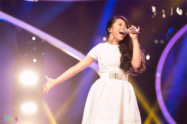 Nguyễn Ngọc Khánh Tiên thể hiện ca khúc Nhịp đập giấc mơ của Hoàng Thùy Linh với phong cách mạnh mẽ, ngẫu hứng. Tuy nhiên, ngoài những đoạn gằn giọng, cô không để lại nhiều ấn tượng.