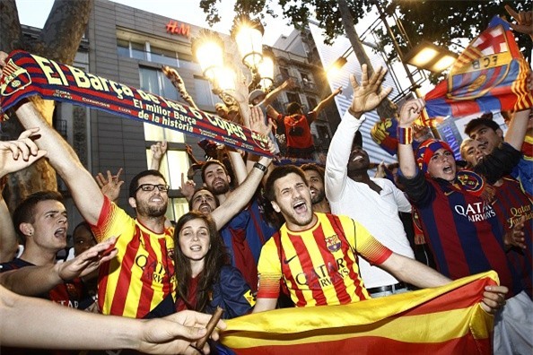 Sao Barca vỡ òa niềm vui trong lần thứ 23 vô địch La Liga