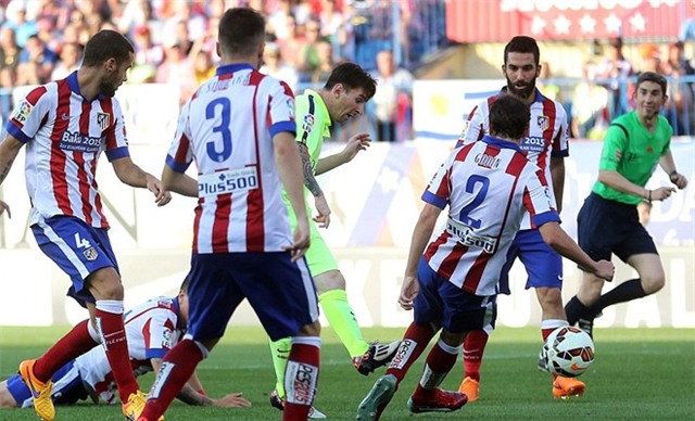 Sao Barca vỡ òa niềm vui trong lần thứ 23 vô địch La Liga