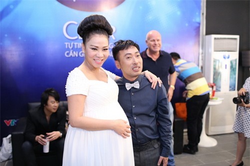 Thu Minh đẹp mũm mĩm bên chồng trước ngày sinh - 5